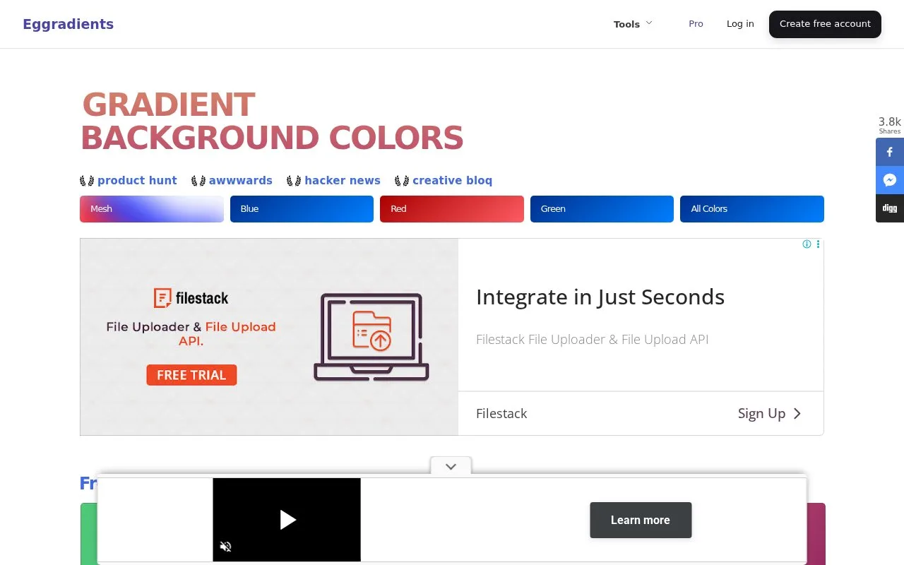 Screenshot of the Eggradients homepage
