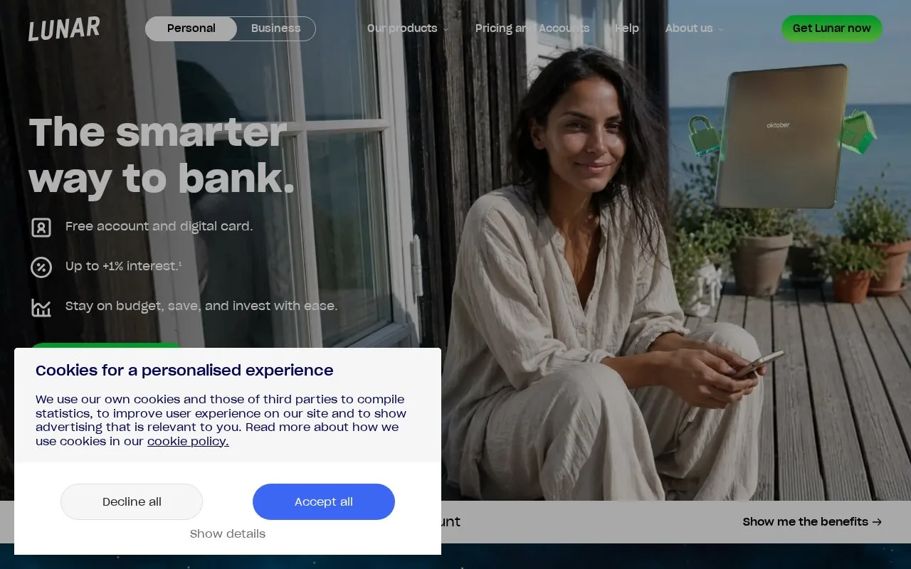 Screenshot of the Lunar homepage
