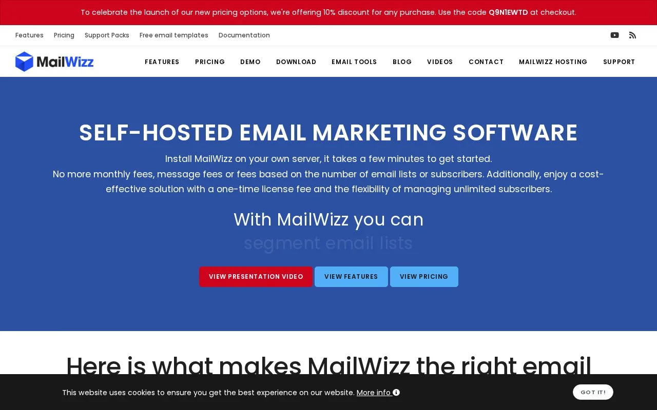 Screenshot of the MailWizz homepage