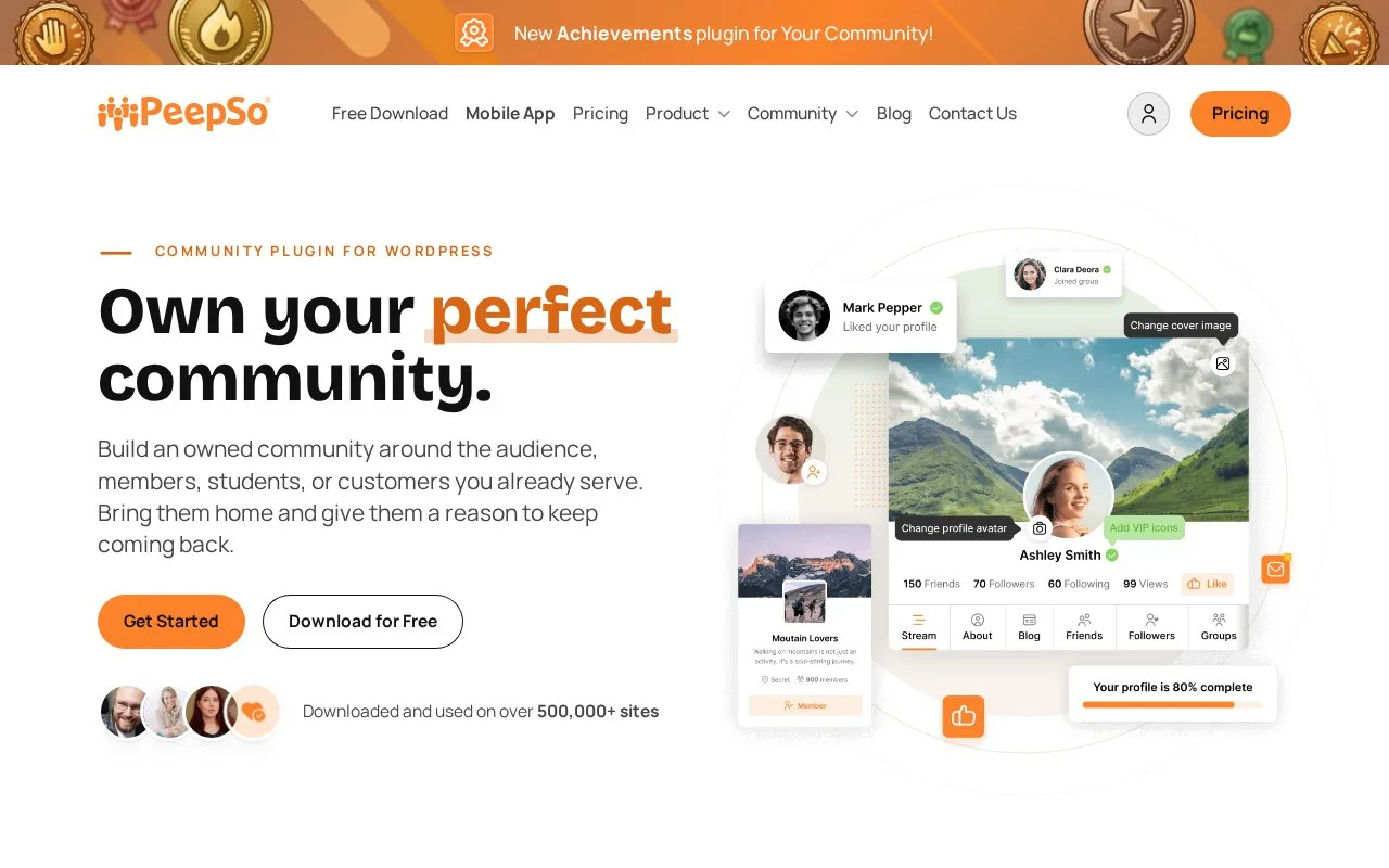 Screenshot of the PeepSo homepage