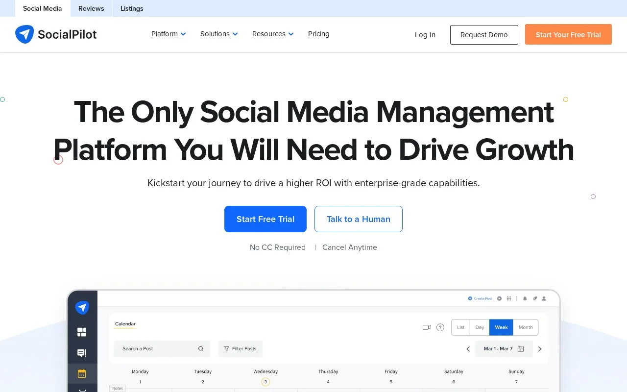 Screenshot of the SocialPilot homepage