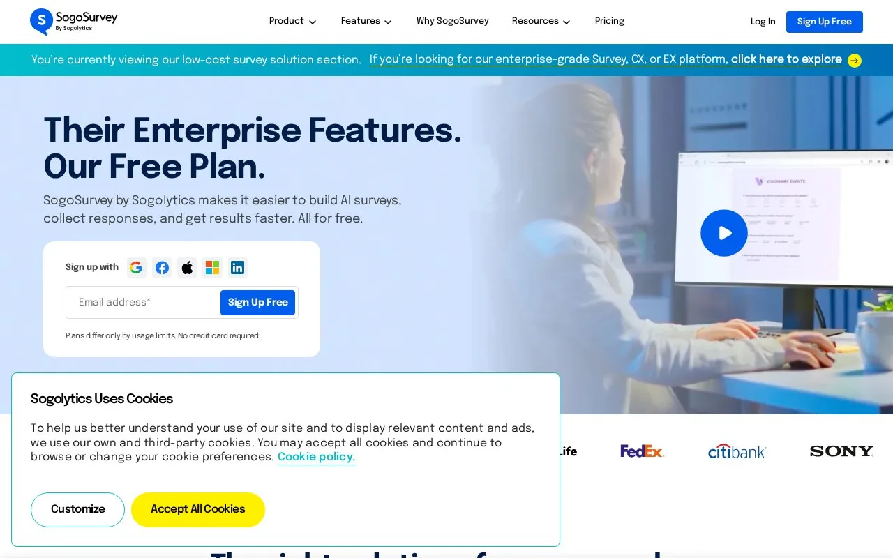 Screenshot of the SogoSurvey homepage